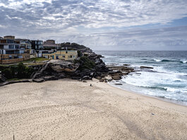 Tamarama Beach