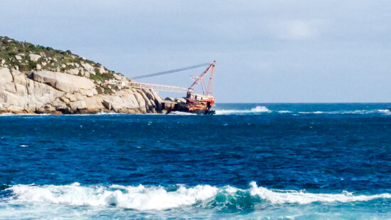 Wreck of the BOS 400, Hout Bay