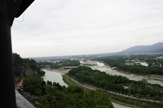 سامانه آبیاری دوجیانگ یان