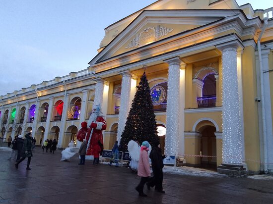 Gostiny Dvor (Гостиный двор)