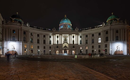 Michaelerplatz, Richtung Hofburg