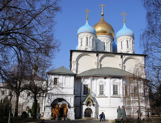 В Новоспасском монастыре состоялось патриаршее богослужение