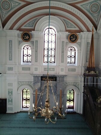 Küçük Mecidiye Mosque