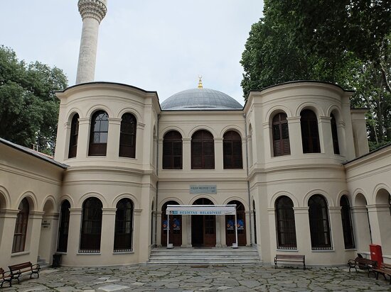 Küçük Mecidiye Mosque