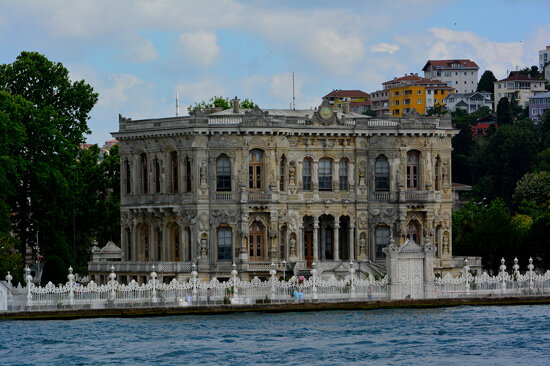 Küçüksu Kasrı (Palace)