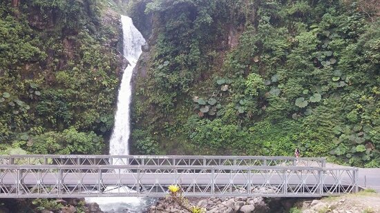La Paz Waterfall, Costa Rica