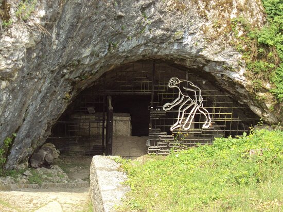 Magura Cave