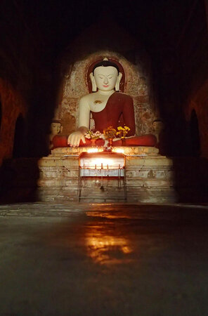 Magical Buddha in glanzing light