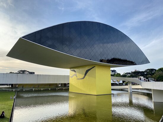Museo Oscar Niemeyer, Curitiba