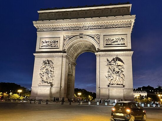 จัตุรัสชาร์ลส์ เดอ โกลล์