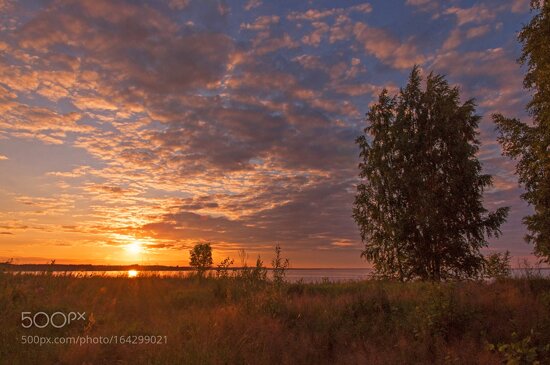 Sunset over the Rybinsk Reservoir