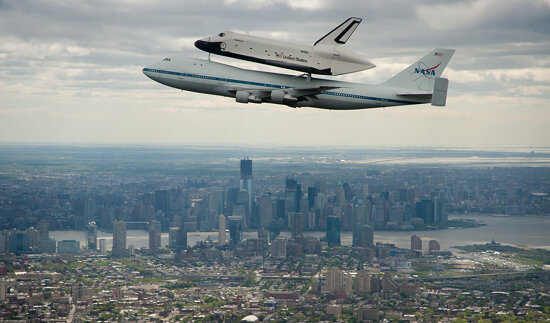 Shuttle Enterprise Flight to New York (201204270025HQ)