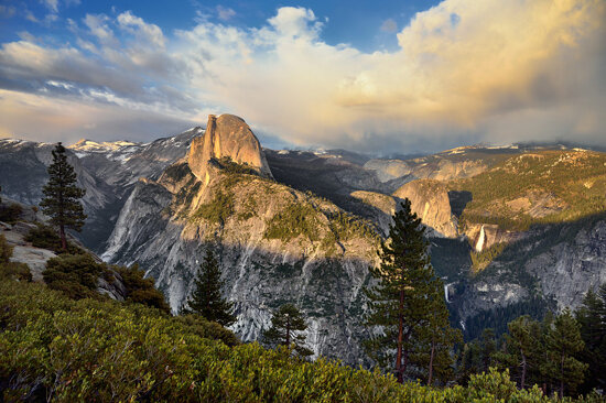 The Bookend View to a Beautiful Day in Yosemite! (Yosemite National Park)