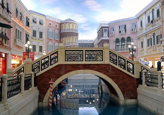 Shopping Mall | The Venetian Macao~Resort~Hotel | Macau | China