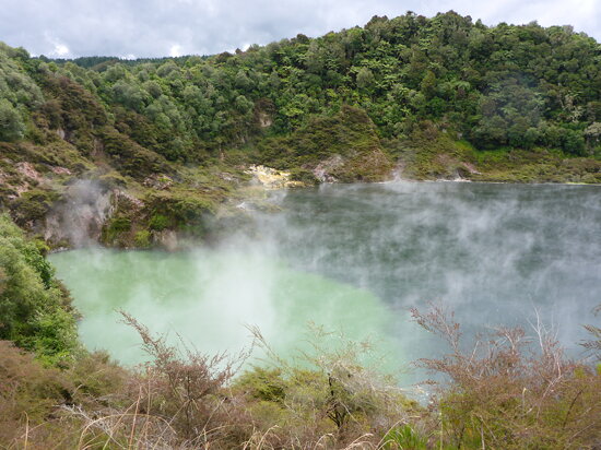 NewZealandWaimangu010