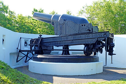 NS-08652 - Nine-Inch Rifled Muzzle-Loaded Gun